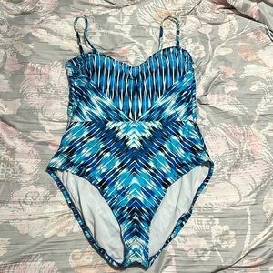 Kenneth Cole onepiece swimsuit